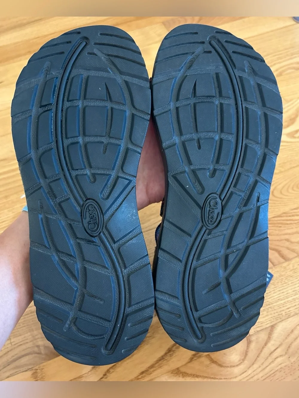Chaco Women’s Z/1 Classic Sandals Navy Blue Pink Yellow Waves Z1 Shoes Size 9